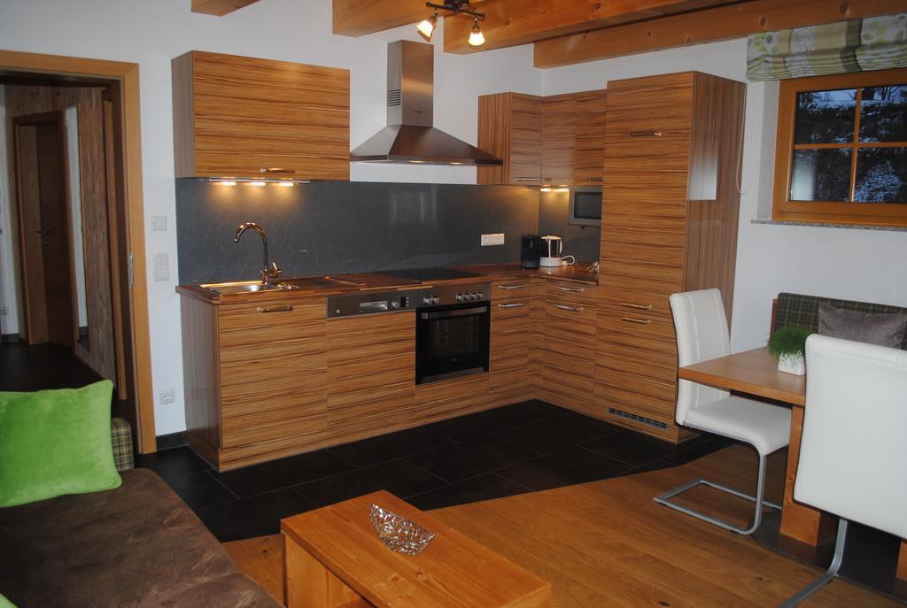 Familien-Bauernhof Neumoar Apartment Sankt Johann im Pongau Room photo