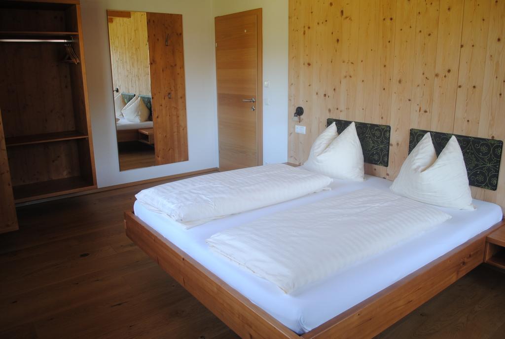 Familien-Bauernhof Neumoar Apartment Sankt Johann im Pongau Room photo
