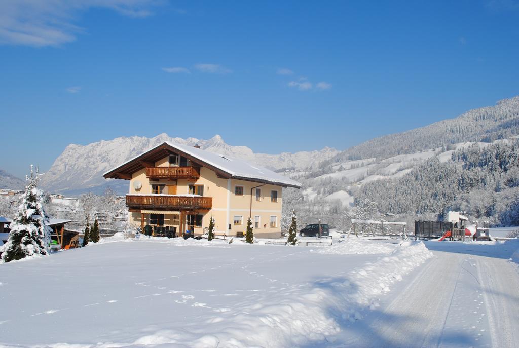 Familien-Bauernhof Neumoar Apartment Sankt Johann im Pongau Exterior photo