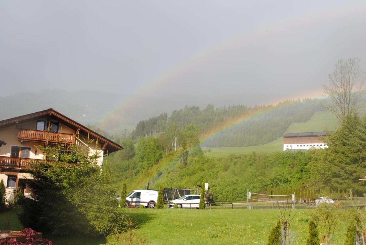 Familien-Bauernhof Neumoar Apartment Sankt Johann im Pongau Exterior photo